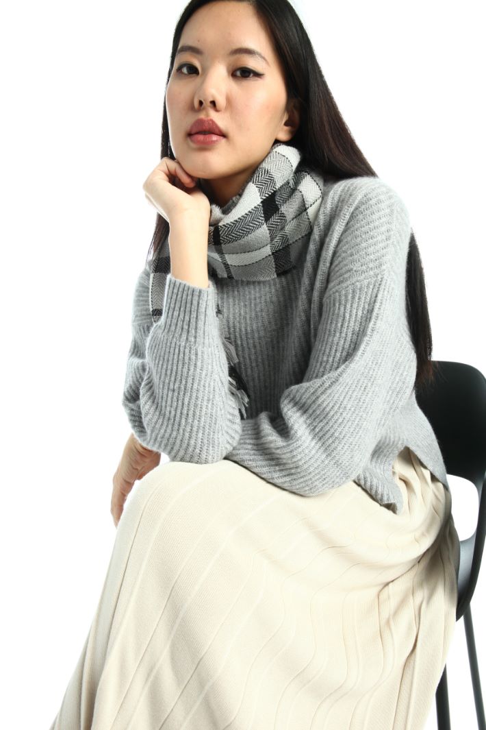 Sciarpa in tessuto tinto filo - GRIGIO NERO - Fashion Market