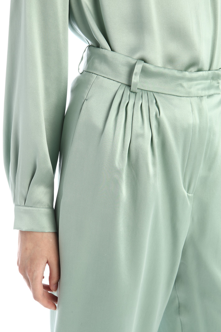 Pantaloni cropped in raso - VERDE PASTELLO - Fashion Market - 3
