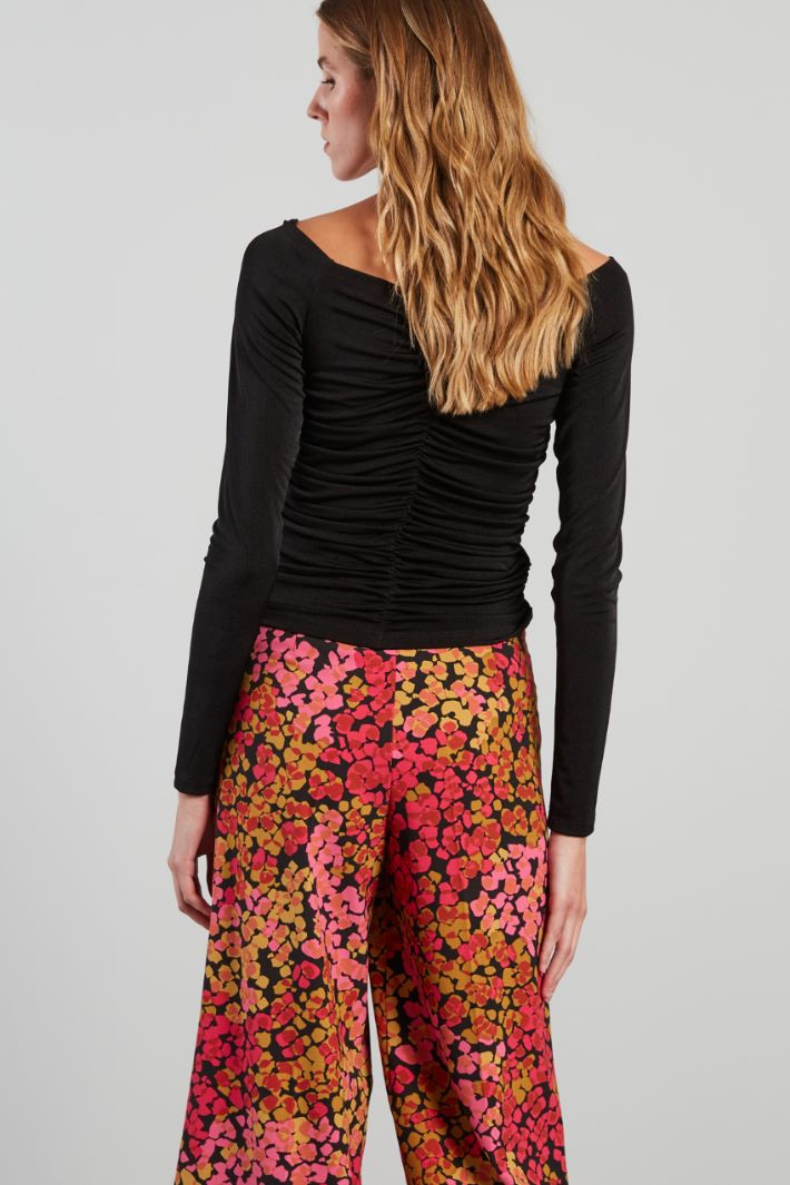 Top aderente con arricciatura - NERO - Fashion Market - 4